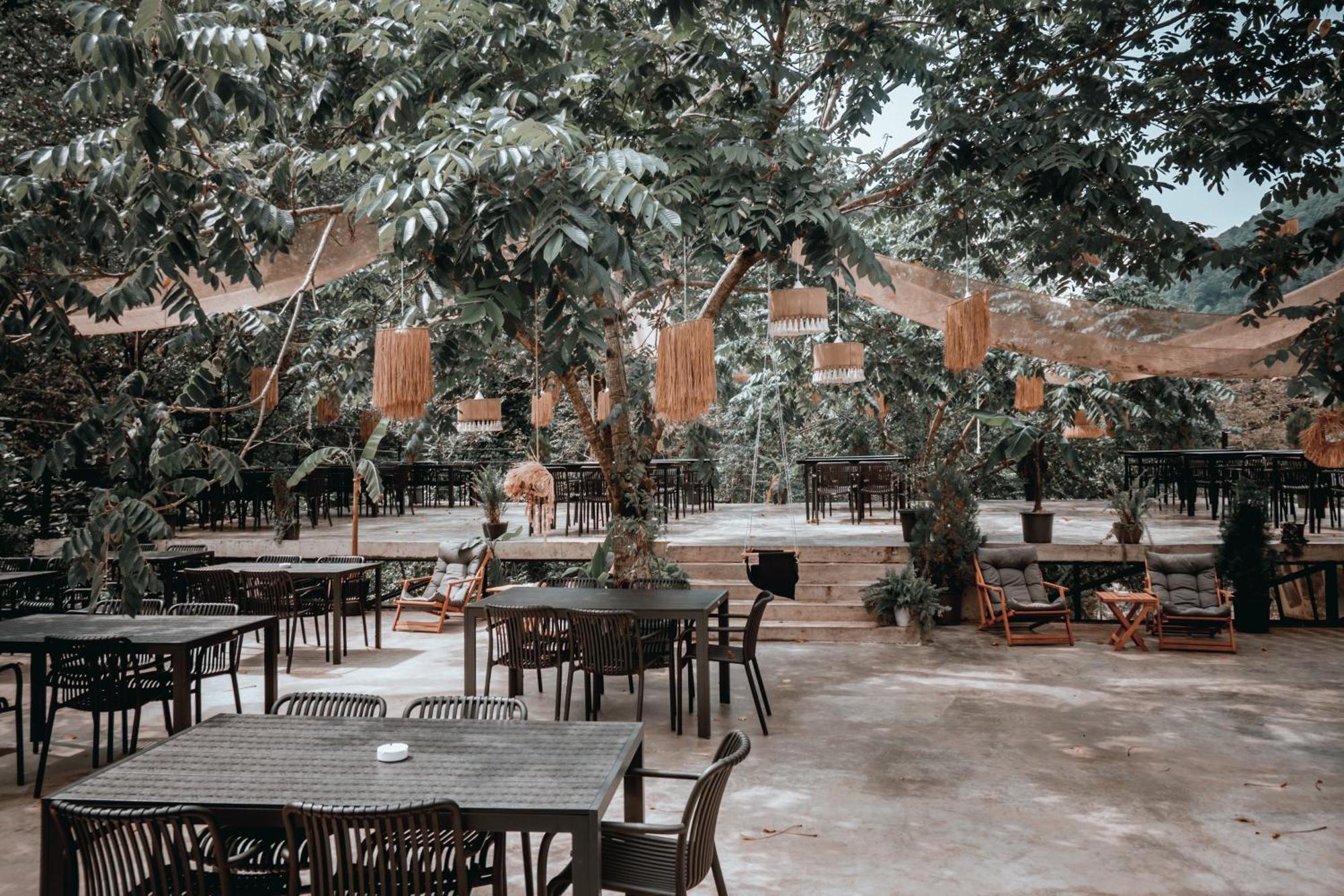 No Propert Hotel Chakvistavi Buitenkant foto